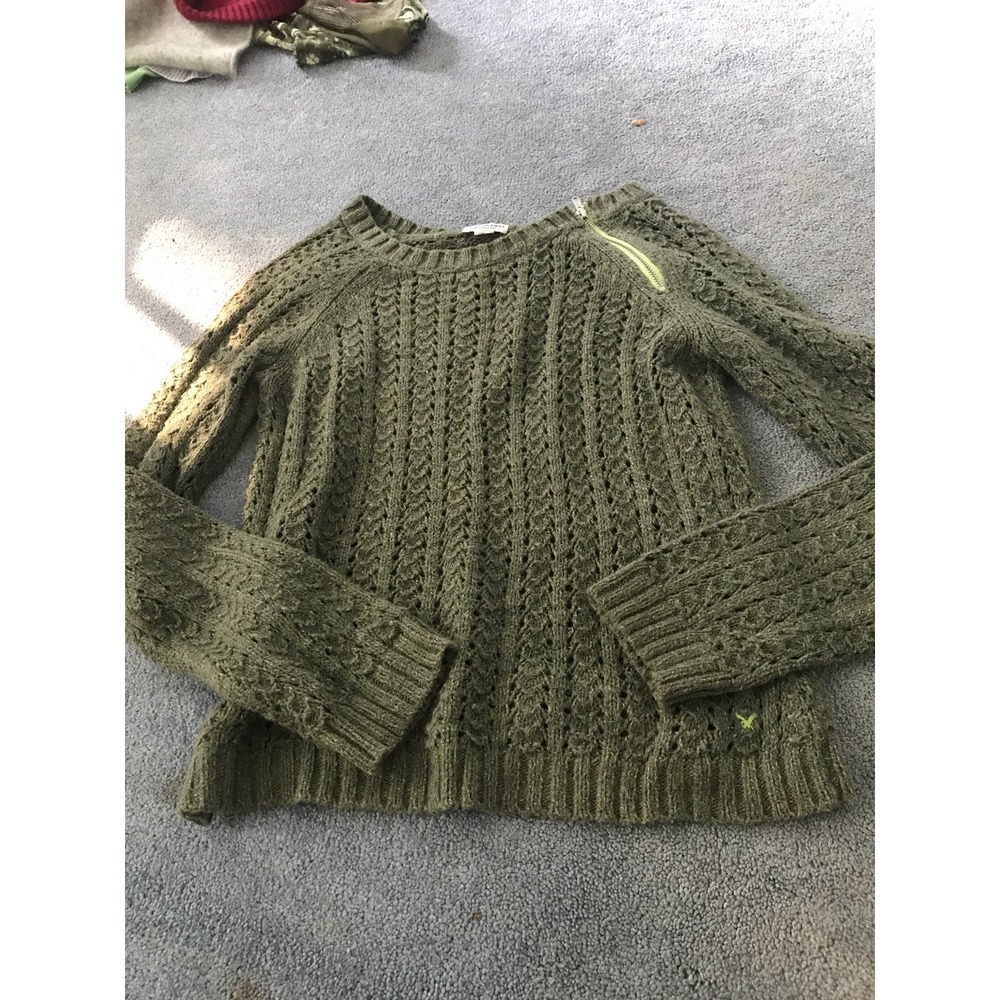 American Eagle Outfitters Sweater